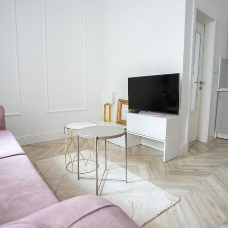 Etoile City Center Apartments Belgrade Luaran gambar