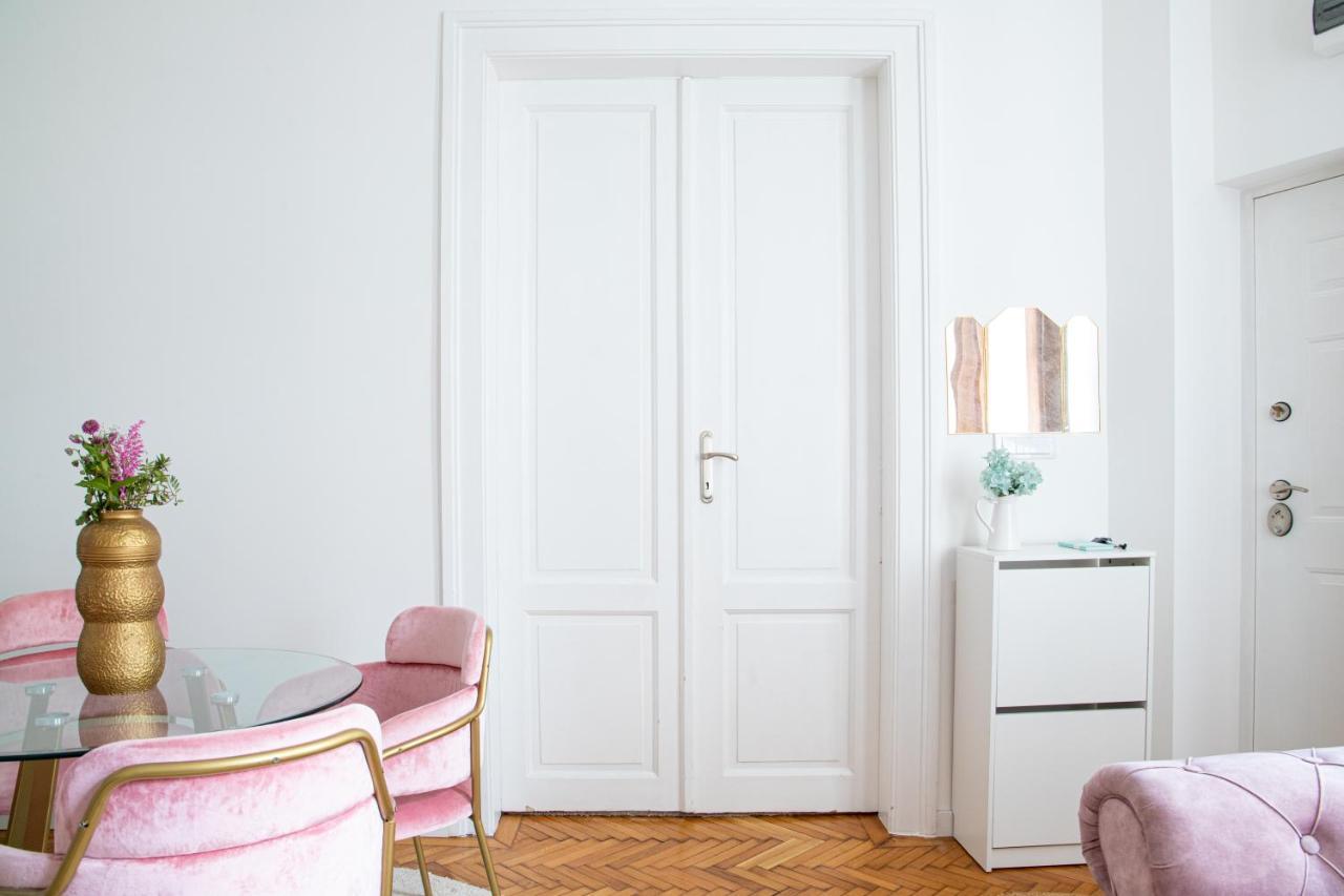Etoile City Center Apartments Belgrade Luaran gambar